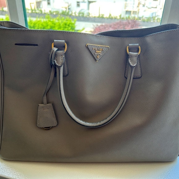Prada Purse - Picture 1 of 7
